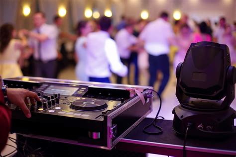 Pro DJ Wedding.